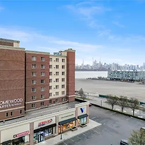 Homewood By Hilton Edgewater-nyc Area *** Edgewater