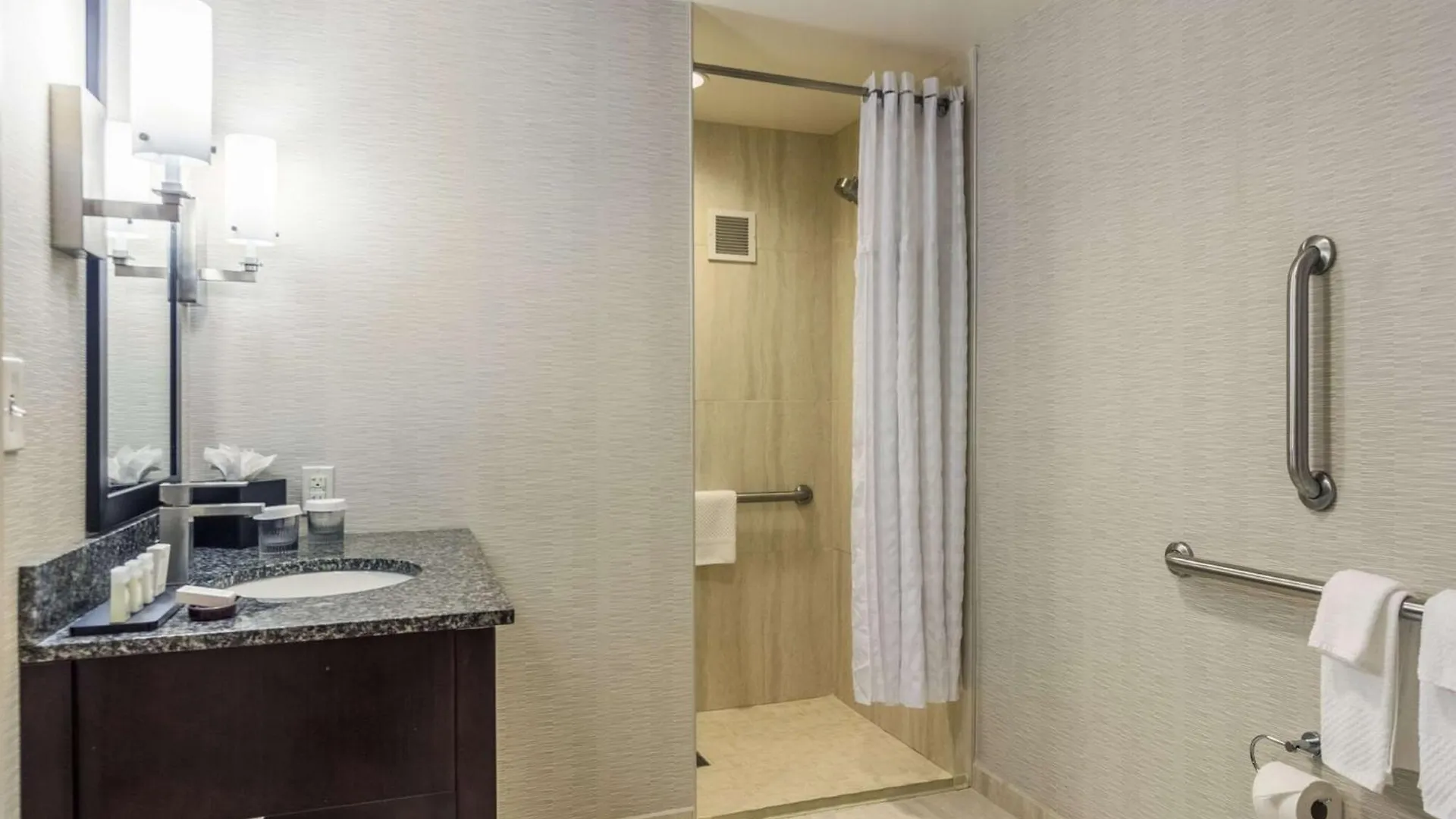 Embassy Suites By Hilton Newark Airport Elizabeth