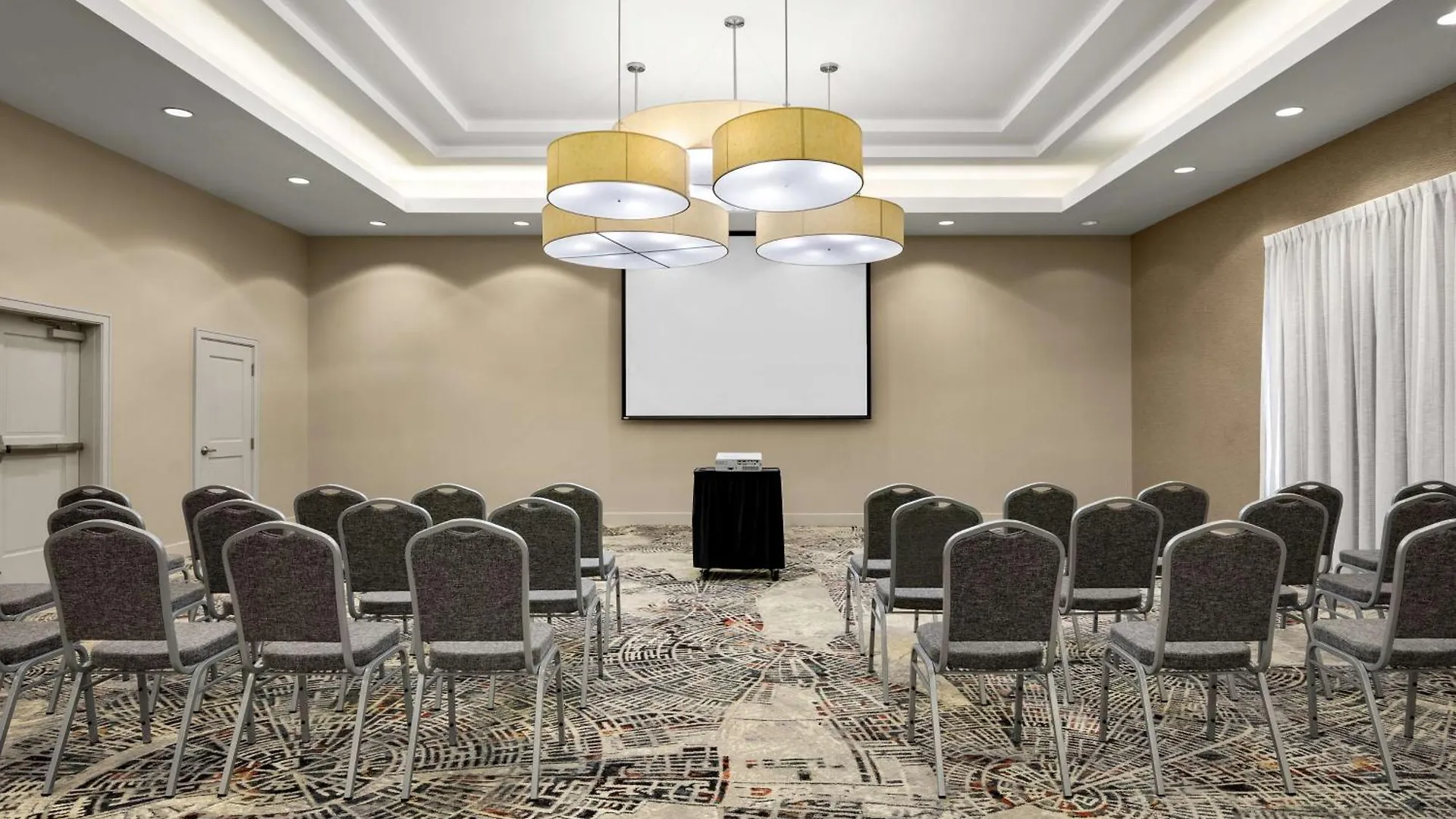 Hotel Embassy Suites By Hilton Newark Airport Elizabeth