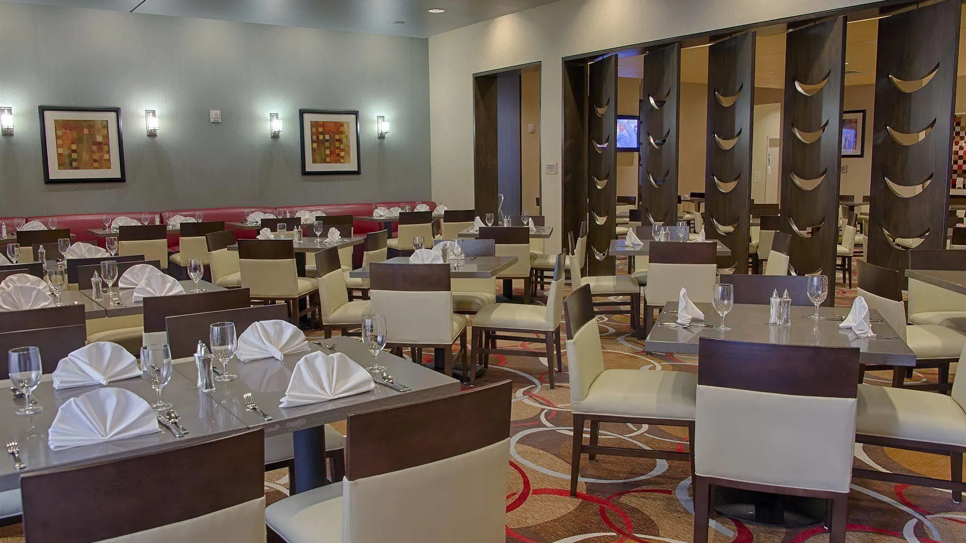 Hotel Embassy Suites By Hilton Newark Airport Elizabeth